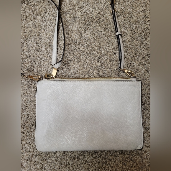 Michael kors Bag with matching wristlet - Picture 12 of 12